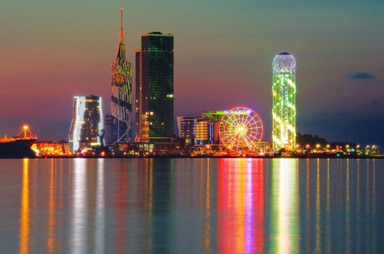 Orbi City Apartments On The Beach باتومي المظهر الخارجي الصورة