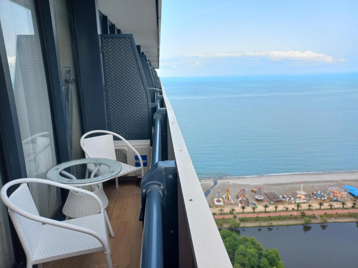 Orbi City Apartments On The Beach باتومي المظهر الخارجي الصورة