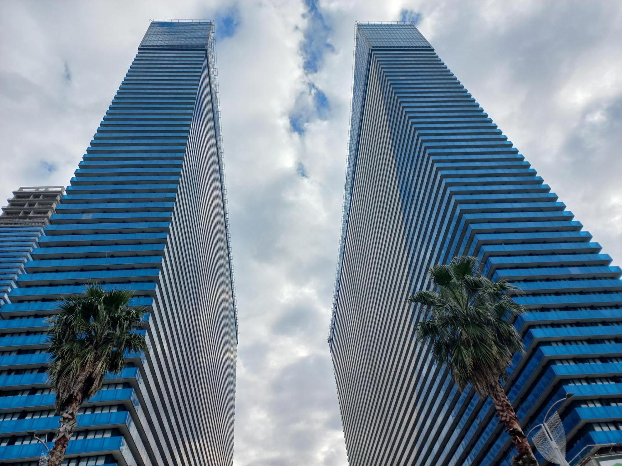 Orbi City Apartments On The Beach باتومي المظهر الخارجي الصورة